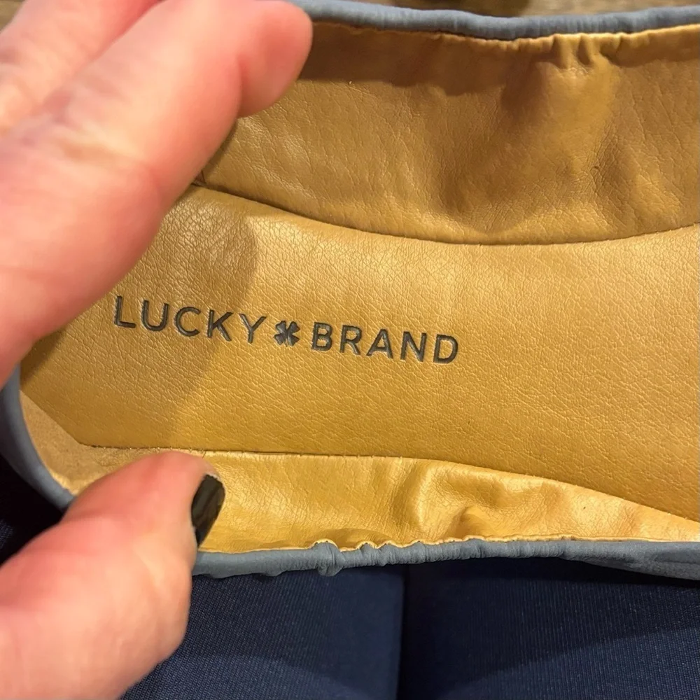 Women’s Lucky Brand bluish gray flats